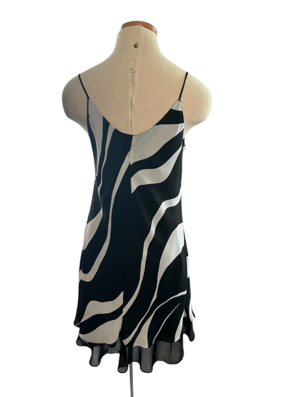 Top Star USA Black & White Zebra Print Flowy Slip Dress
XL Made in USA - Picture 4 of 9